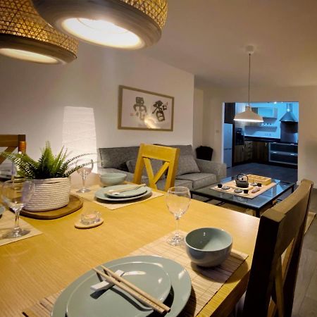סוואנסי Japanese Style Muji Two-Bedroom Apt מראה חיצוני תמונה